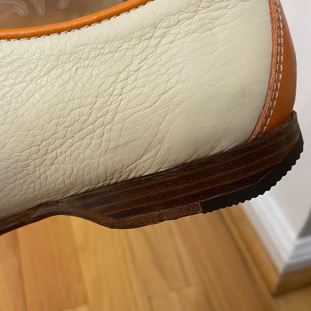 Gravati Orange and Cream Women's Saddle Shoes Size 8.5 - Picture 9 of 13